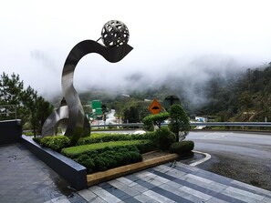 Front of property - GentingTopMistySunView2R2B7Pax IonDelmn (Genting Highlands)