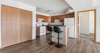 Irresistible 2bd 2ba, Pool, Gym Normal, IL Bloomington, IL , State Farm HQ