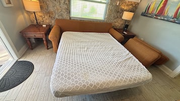 1 bedroom, iron/ironing board, free WiFi, bed sheets