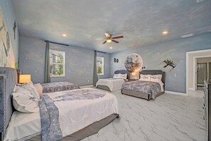 8 bedrooms, iron/ironing board, WiFi, bed sheets - Championsgate 8 bedroom Single House (Kissimmee)