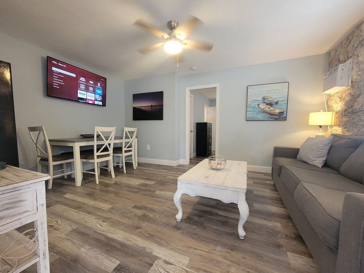 Peaceful Cottage On Imperial River W Dock W&D Kitchen King Bed Can Sleep 4