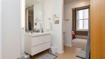 Hair dryer, towels