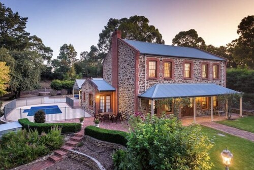 Hahndorf Luxury Retreat 5 Bedrooms for 12 people
