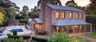 Hahndorf Luxury Retreat 5 Bedrooms for 12 people
