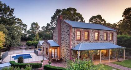 Hahndorf Luxury Retreat 5 Bedrooms for 12 people