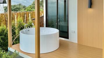 Vila Deluks, 1 Tempat Tidur King | Teras/patio