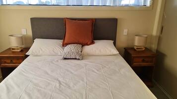 3 bedrooms, desk, iron/ironing board, travel cot