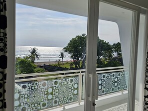 ห้องซูพีเรียสตูดิโอสวีท | ลานระเบียง/นอกชาน