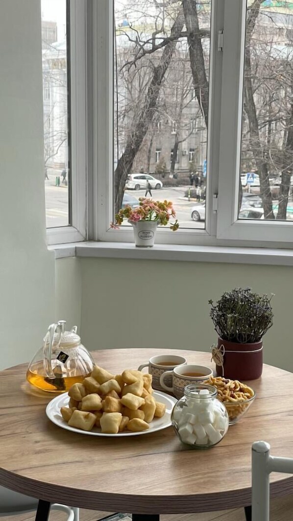 Deluxe Apartment - Salamat Apartments (Bishkek)