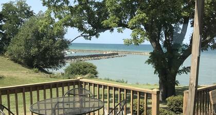 Lake Erie Lakefront Home, North East, PA