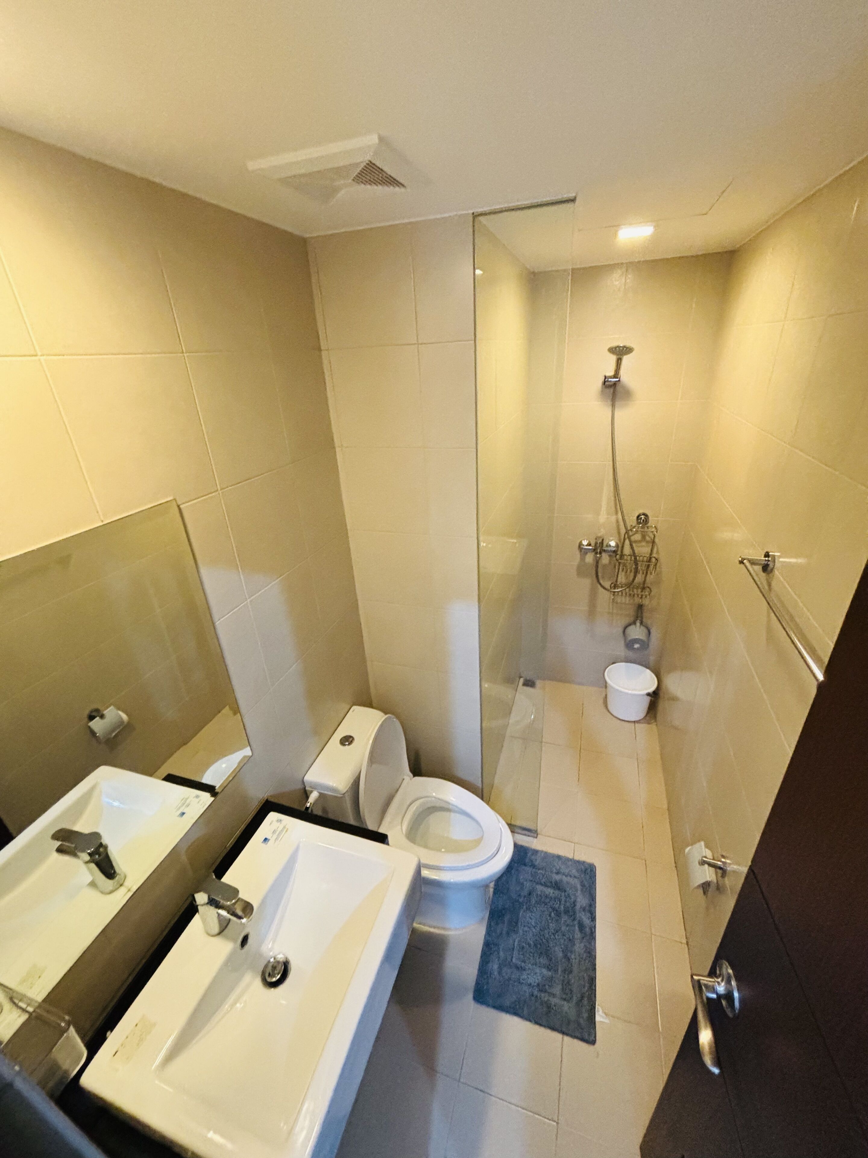 Business Studio | Bathroom