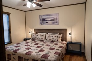 3 bedrooms, iron/ironing board, WiFi, bed sheets - Lake View Retreat! (Sevierville)
