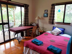 1 多间卧室、熨斗/熨衣板、WiFi、床单