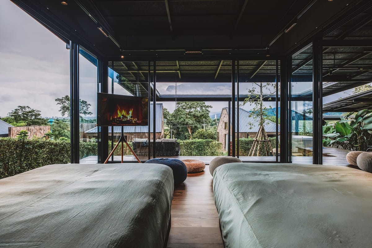 Minibar, individually decorated, individually furnished, desk