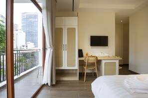 時尚雙人房單人入住 | 高級寢具、舒適加層、迷你吧、獨特裝潢