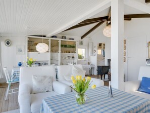 TV, fireplace - "Orwik" - 30m from the sea by Interhome (Hundested)