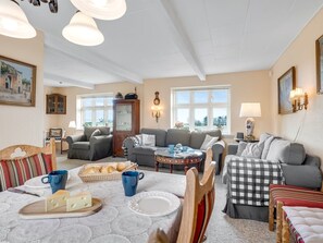 TV, fireplace - "Albertine" - 600m from the sea by Interhome (Stege)