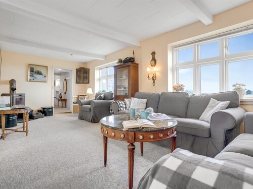 "Albertine" - 600m from the sea by Interhome