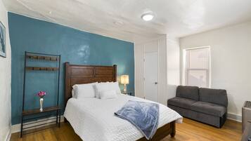 1 bedroom, iron/ironing board, free WiFi, bed sheets