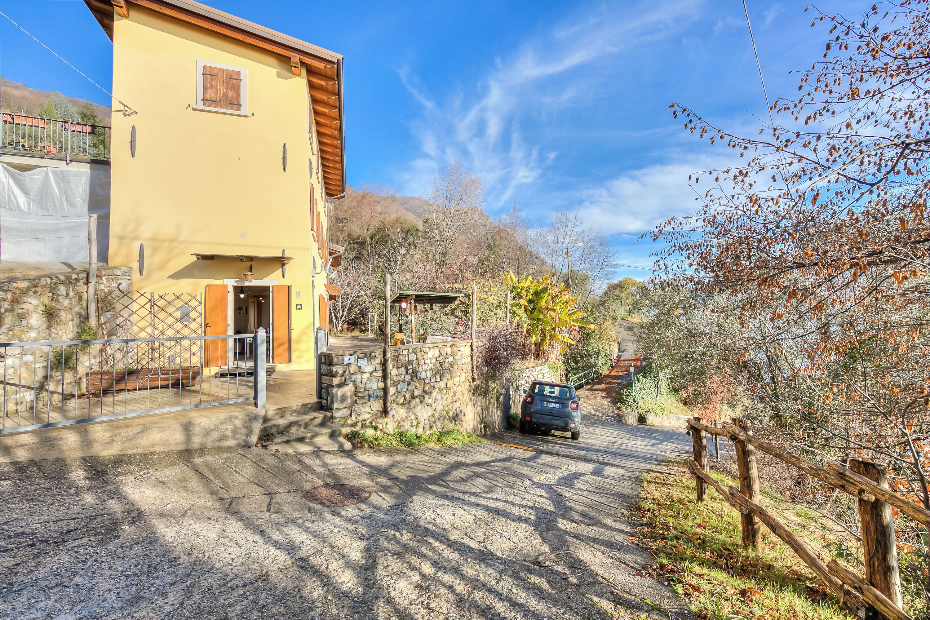 Family House, Multiple Bedrooms, 2 Bathrooms, Mountainside (Faby House On Hilly Area & Lake View) | Exterior