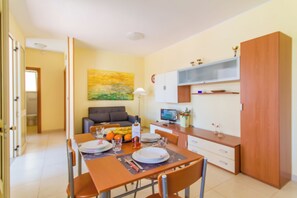 家庭獨棟房屋, 多間臥室, 2 間浴室 (Villetta Relax with pool in residence) | 住宿內部