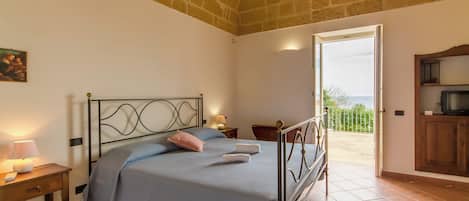 Standard House, Multiple Bedrooms (Villa Nice Sea View) | 4 bedrooms, free WiFi, bed sheets