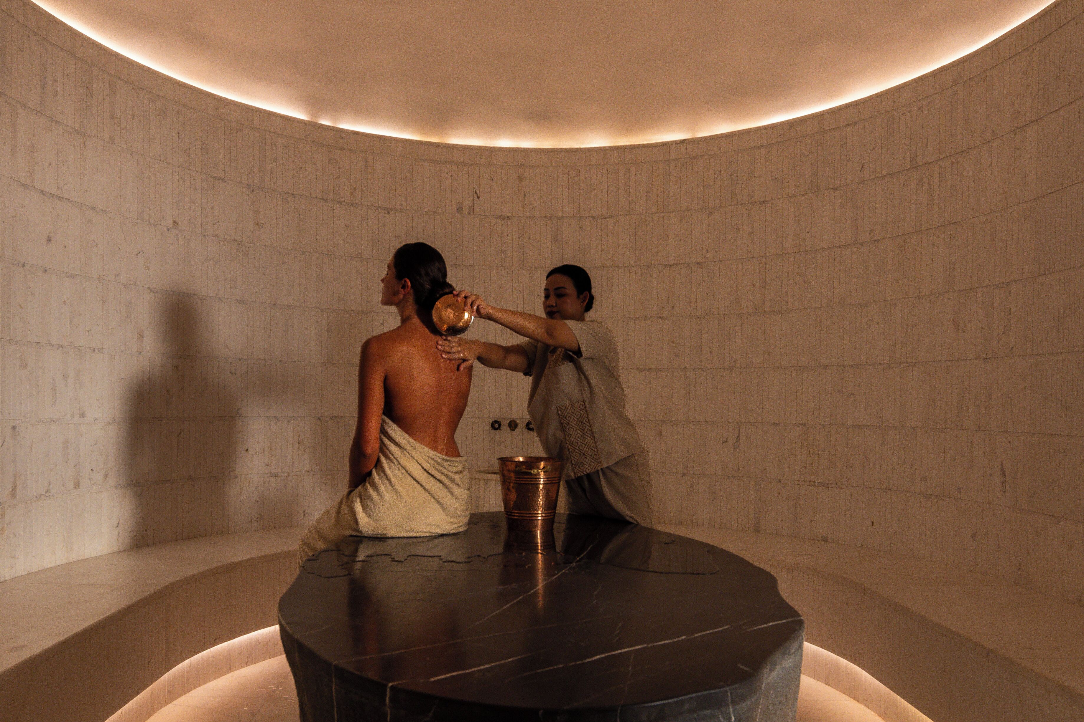 Sauna, steam room, massage/treatment rooms