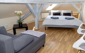 2 soverom, strykejern/-brett, wi-fi (inkludert) og sengetøy