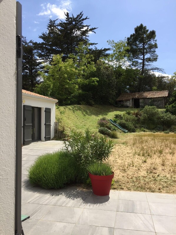 Property grounds - Charmante Maison en Bordure de Foret et Bout D'impasse Proche Plage et Commerces (Saint-Jean-de-Monts)