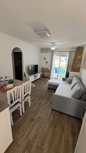 TV connectée, cheminée