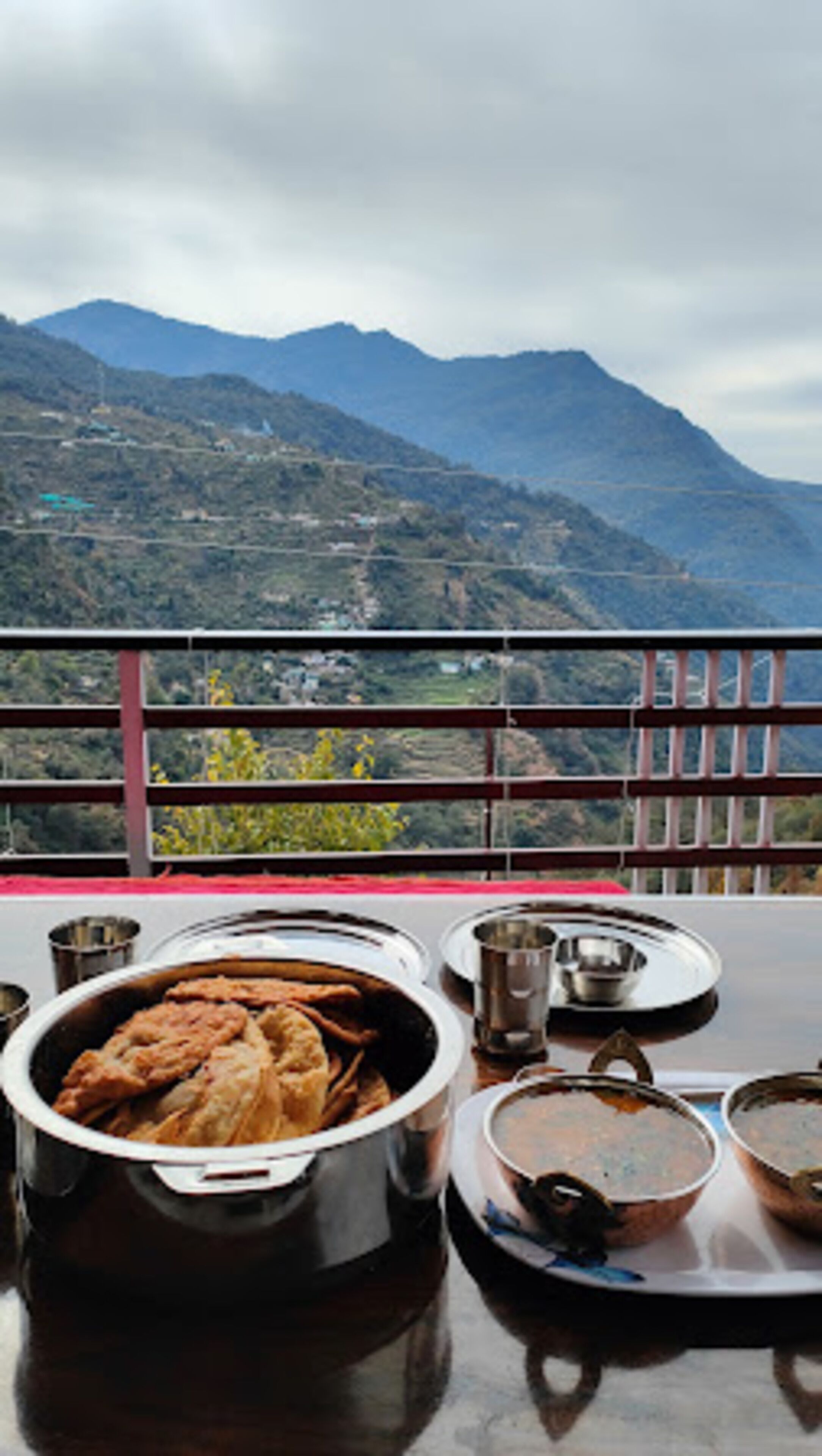 Daily full breakfast (INR 150 per person)