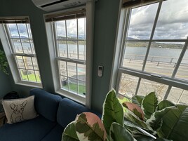 Basic/bbq grill/private dog run (Azure), Non Smoking | 1 bedroom, premium bedding, down comforters, individually furnished