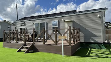 1 bedroom, premium bedding, down duvets, individually furnished