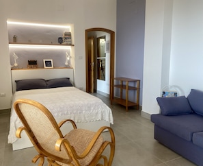 1 bedroom, free WiFi, bed sheets
