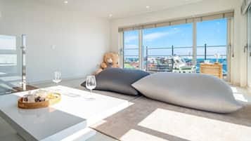 Habitación básica, 2 habitaciones (Sevenstay) | 2 dormitorios y wifi gratis