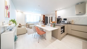 Habitación básica, 2 habitaciones (Sevenstay) | 2 habitaciones y wifi gratis 