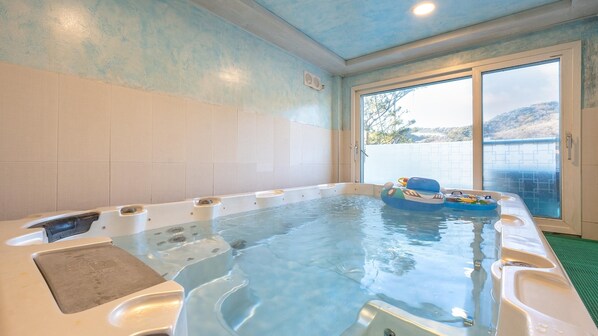 Basic Room, 2 Bedrooms (Starlight Sea)