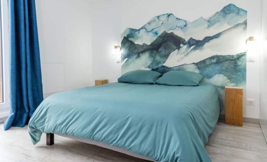 2 室のベッドルーム、WiFi (無料)、ベッドシーツ