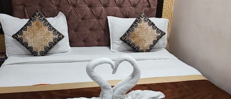 Deluxe Double Room | Free WiFi