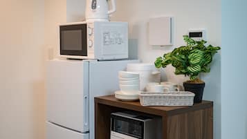 Fridge, microwave, stovetop, rice cooker