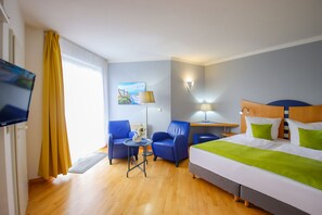 Meja kerja, Wi-Fi gratis, dan seprai linen