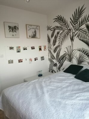 4 soverom, strykejern/-brett og sengetøy