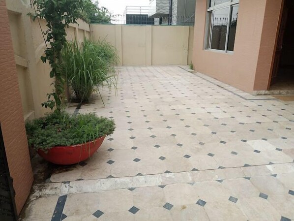 Exterior - Bourbon Bliss Guest House (Islamabad)