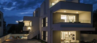 Villa for 20 with Private Pool 