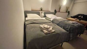 1 bedroom, free WiFi, bed sheets