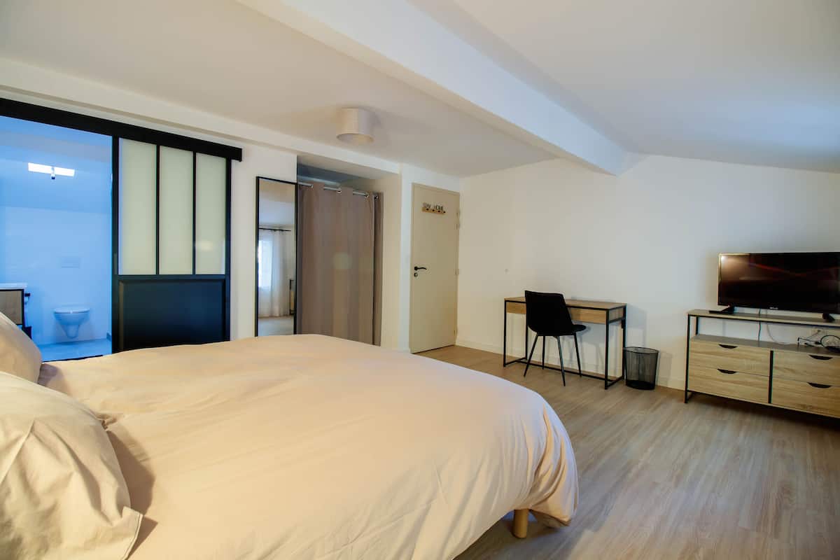 La Contemporaine | 1 bilik tidur, peralatan tempat tidur premium, katil Select Comfort