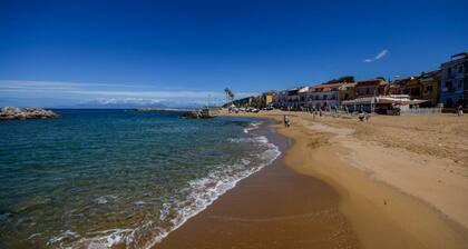 Easylife-Elegant villa between sea and history