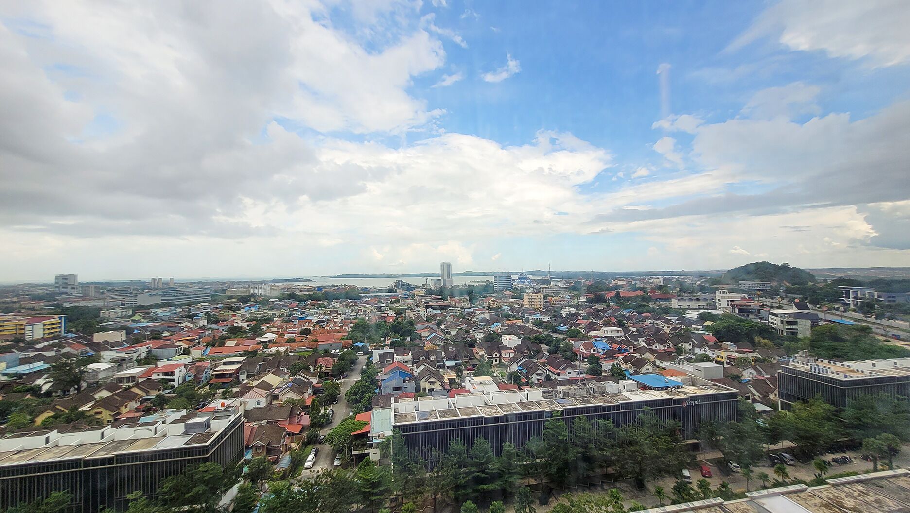 Pemandangan dari bilik