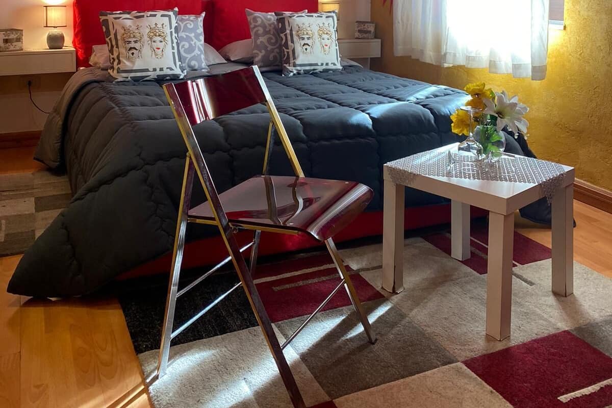 Apartamento econômico | 2 quartos, cofres nos quartos, escrivaninha, quartos à prova de som