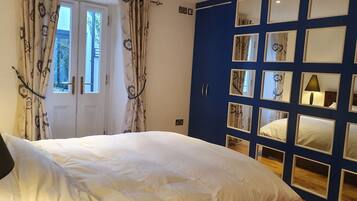 2 bedrooms, iron/ironing board, travel crib, free WiFi
